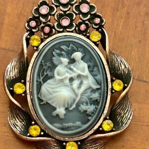 Vintage Courting Couple Cameo Brooch with Yellow and Pink Accents